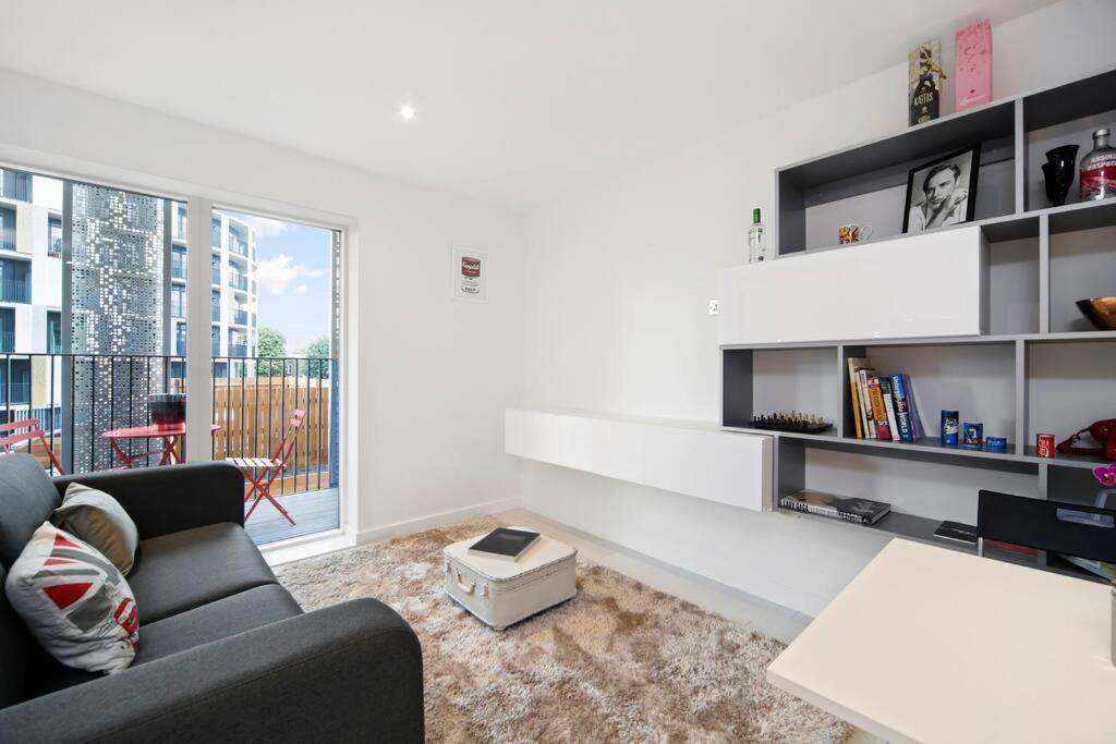 Cool Dalston Studio With Balcony And Gym Apartment Londra Exterior foto